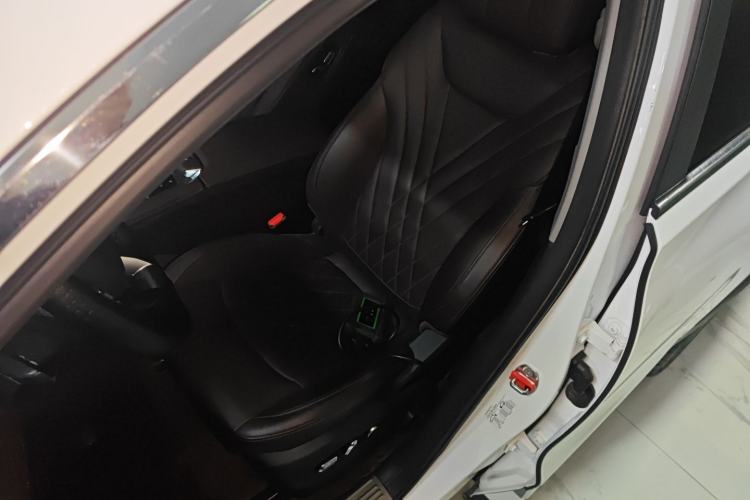 Used Chery Tiggo 8 PRO 2024 Champion Edition 390T Two-Wheel Drive Peak Version 5 Seats Left Front Seat