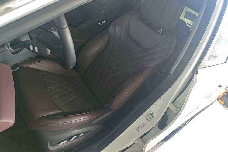 Used Chery Tiggo 8 PRO 2024 Champion Edition 290T Two-Wheel Drive Peak Version 5 Seats Left Front Seat