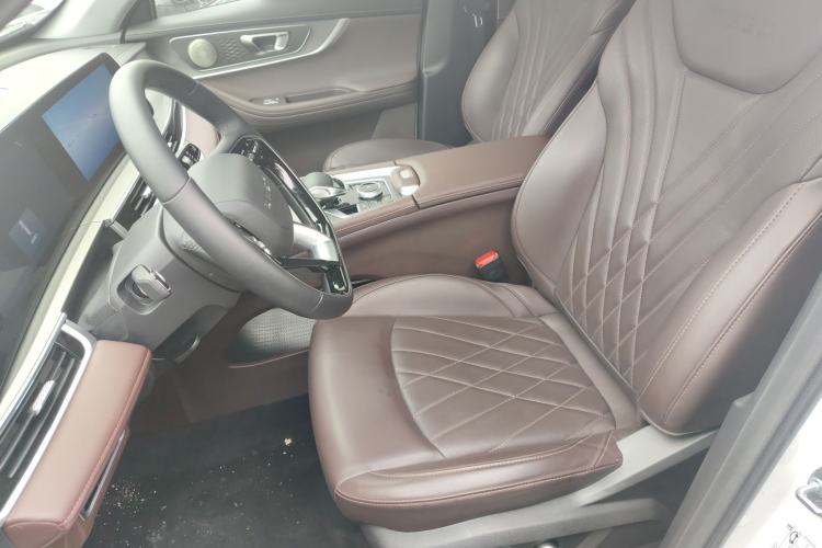 Used Chery Tiggo 8 PRO 2024 Champion Edition 390T Two-Wheel Drive Peak Version 5 Seats Left Front Seat
