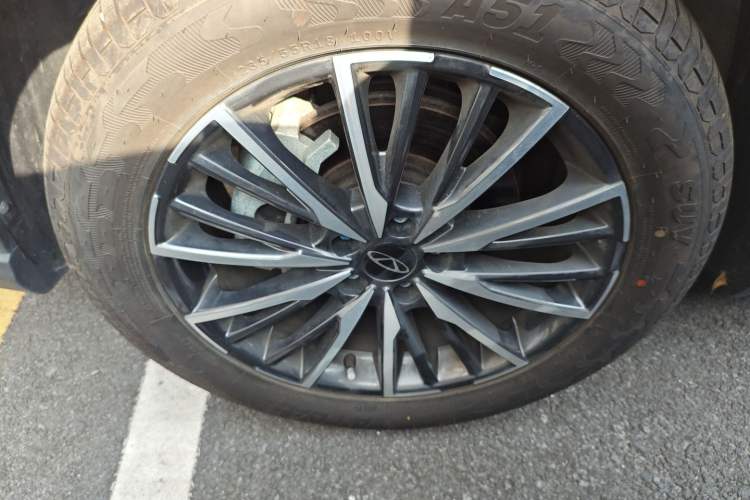 Used Chery Tiggo 8 PRO 2024 Champion Edition 290T Two-Wheel Drive Peak Version 5 Seats Left Front Wheel Hub