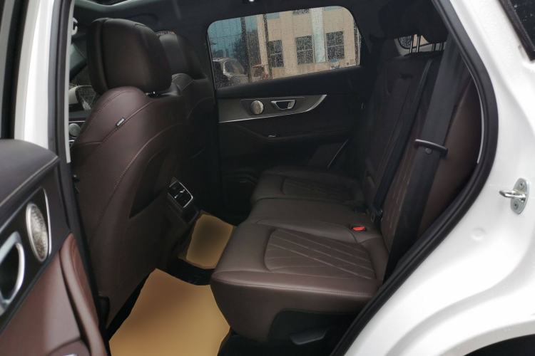 Used Chery Tiggo 8 PRO 2024 Champion Edition 290T Two-Wheel Drive Peak Version 5 Seats Left Rear Seat