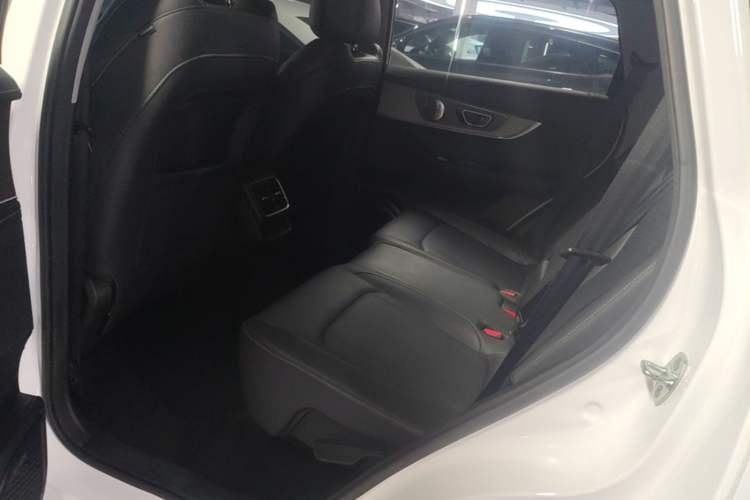 Used Chery Tiggo 8 PRO 2024 Champion Edition 290T Two-Wheel Drive Shining Version 5 Seats Left Rear Seat