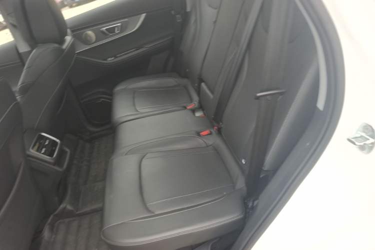Used Chery Tiggo 8 PRO 2024 Champion Edition 290T Two-Wheel Drive Shining Version 5 Seats Left Rear Seat