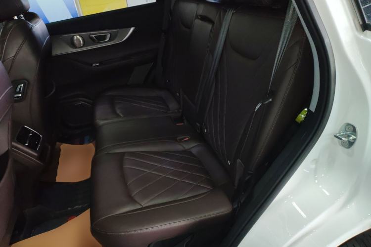 Used Chery Tiggo 8 PRO 2024 Champion Edition 390T Two-Wheel Drive Peak Version 5 Seats Left Rear Seat