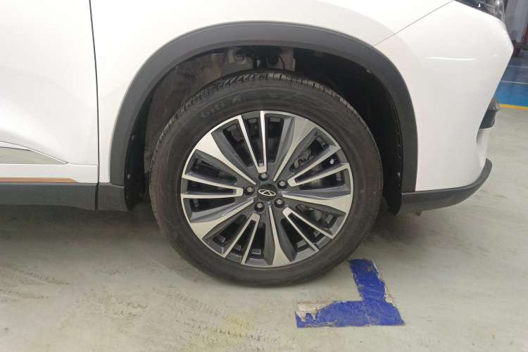 Used Chery Tiggo 8 PRO 2024 Champion Edition 390T Two-Wheel Drive Peak Version 5 Seats Left Rear Wheel Hub