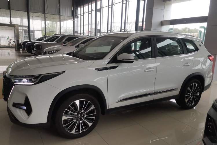 Used Chery Tiggo 8 PRO 2024 Champion Edition 390T Two-Wheel Drive Aoshi Version 5 Seats Left Side