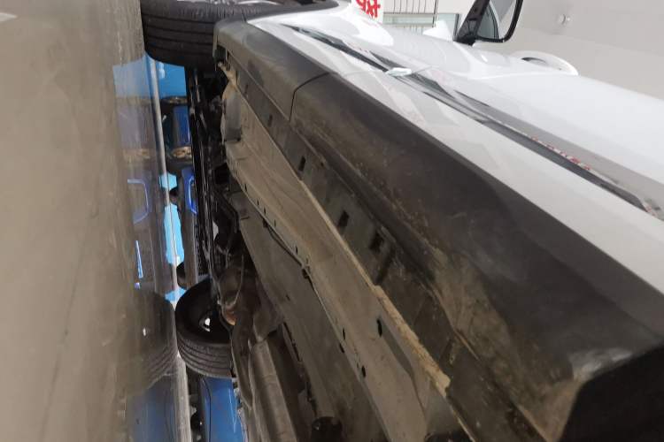 Used Chery Tiggo 8 PRO 2024 Champion Edition 390T Two-Wheel Drive Aoshi Version 5 Seats Left Side Sill