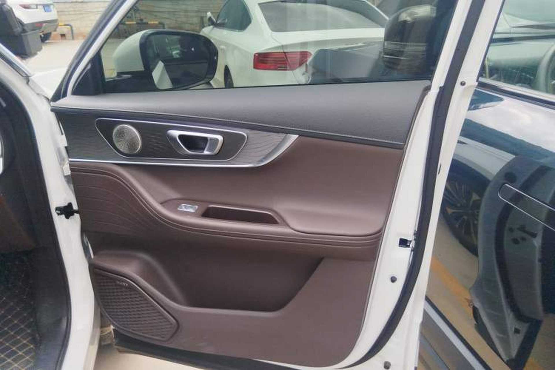 Used Chery Tiggo 8 PRO 2024 Champion Edition 390T Two-Wheel Drive Peak Version 7 Seats Right Front Door Interior
