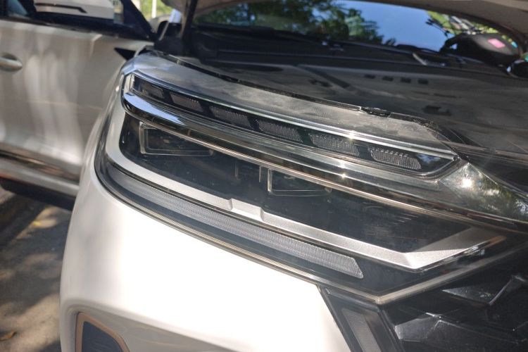 Used Chery Tiggo 8 PRO 2024 Champion Edition 390T Two-Wheel Drive Peak Version 5 Seats Right Front Headlight