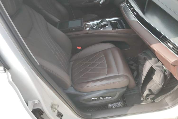 Used Chery Tiggo 8 PRO 2024 Champion Edition 290T Two-Wheel Drive Peak Version 7 Seats Right Front Seat