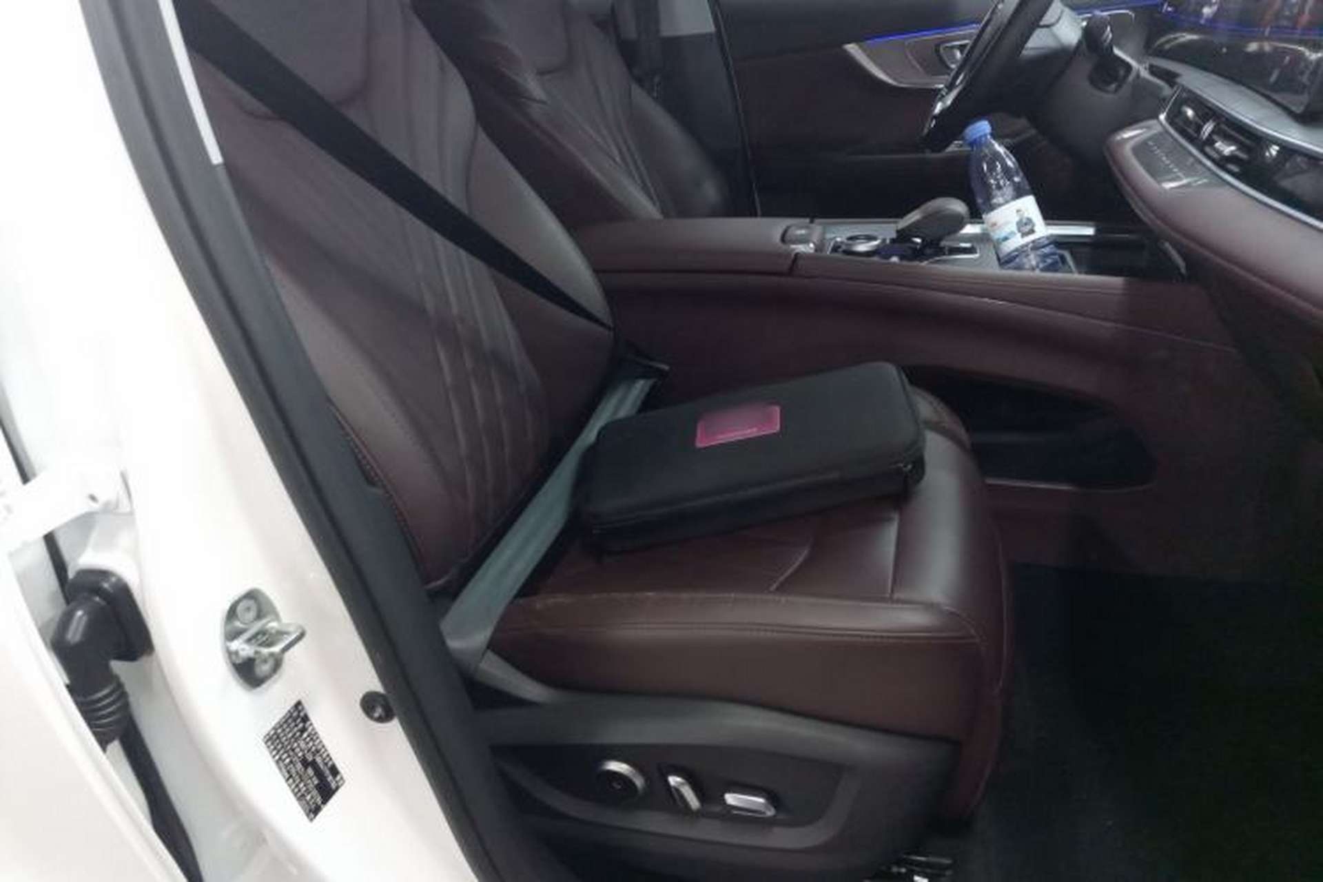 Used Chery Tiggo 8 PRO 2024 Champion Edition 390T Two-Wheel Drive Peak Version 5 Seats Right Front Seat
