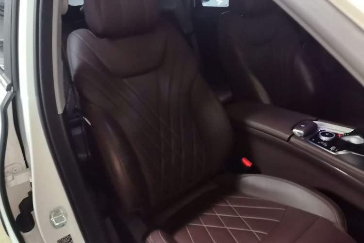 Used Chery Tiggo 8 PRO 2024 Champion Edition 390T Two-Wheel Drive Peak Version 5 Seats Right Front Seat