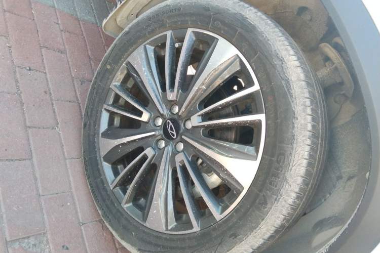 Used Chery Tiggo 8 PRO 2024 Champion Edition 390T Two-Wheel Drive Peak Version 7 Seats Right Front Wheel Hub