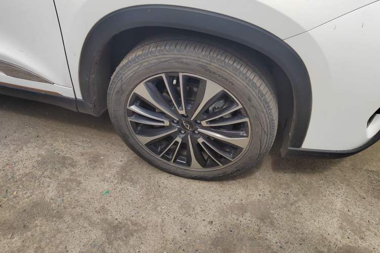 Used Chery Tiggo 8 PRO 2024 Champion Edition 390T Two-Wheel Drive Aoshi Version 5 Seats Right Front Wheel Hub