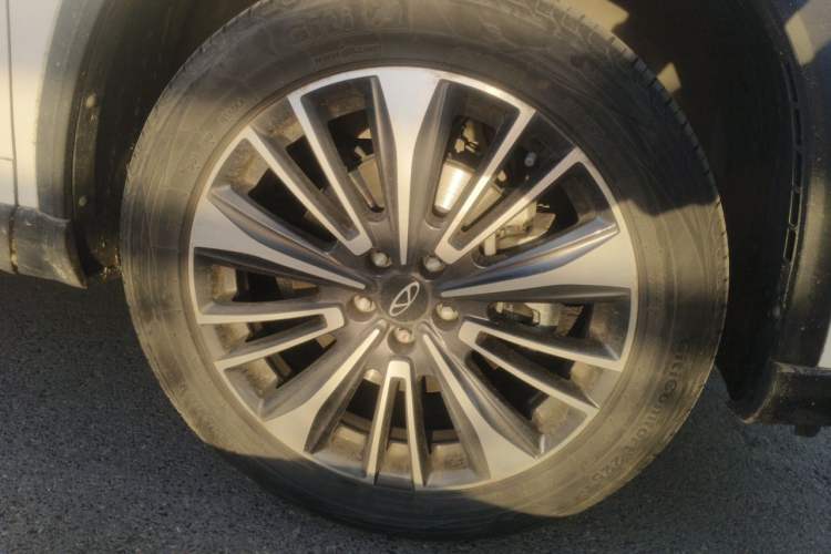 Used Chery Tiggo 8 PRO 2024 Champion Edition 390T Two-Wheel Drive Peak Version 7 Seats Right Front Wheel Hub
