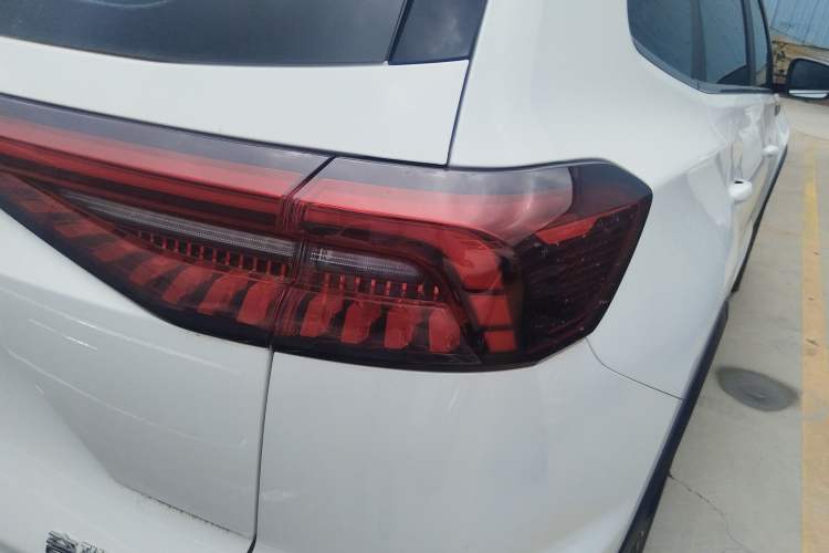 Used Chery Tiggo 8 PRO 2024 Champion Edition 390T Two-Wheel Drive Peak Version 7 Seats Right Rear Taillight