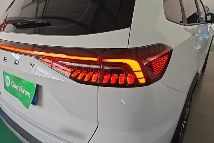 Used Chery Tiggo 8 PRO 2024 Champion Edition 290T Two-Wheel Drive Shining Version 5 Seats Right Rear Taillight