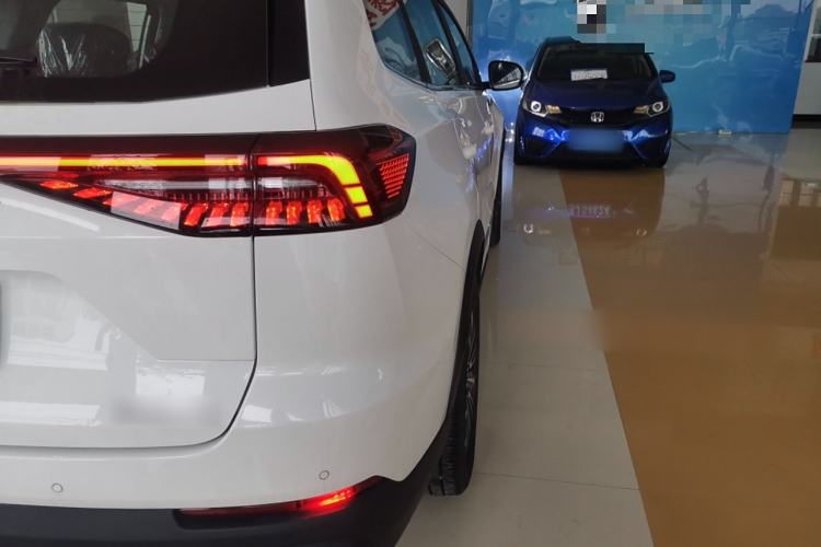 Used Chery Tiggo 8 PRO 2024 Champion Edition 390T Two-Wheel Drive Aoshi Version 5 Seats Right Rear Taillight