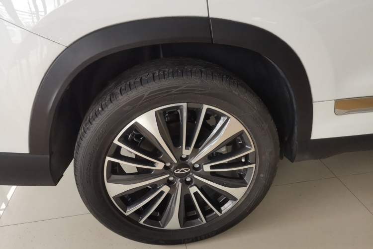 Used Chery Tiggo 8 PRO 2024 Champion Edition 390T Two-Wheel Drive Aoshi Version 5 Seats Right Rear Wheel Hub