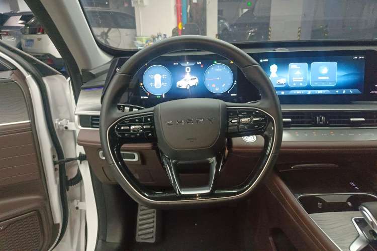 Used Chery Tiggo 8 PRO 2024 Champion Edition 390T Two-Wheel Drive Peak Version 5 Seats Steering Wheel