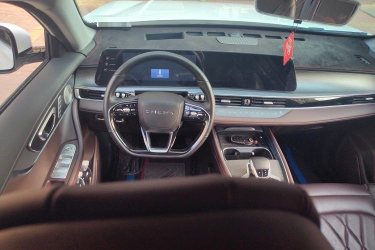 Used Chery Tiggo 8 PRO 2024 Champion Edition 390T Two-Wheel Drive Peak Version 5 Seats Steering Wheel
