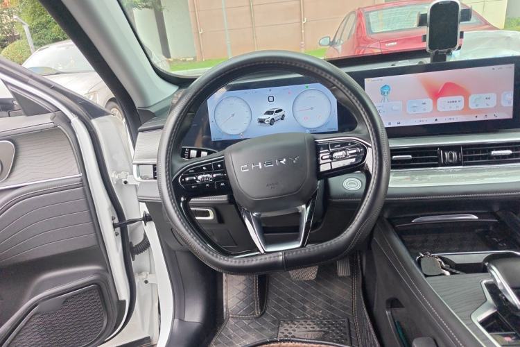 Used Chery Tiggo 8 PRO 2024 Champion Edition 290T Two-Wheel Drive Shining Version 5 Seats Steering Wheel