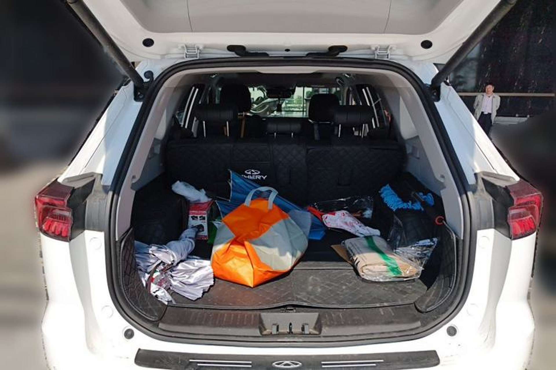 Used Chery Tiggo 8 PRO 2024 Champion Edition 290T Two-Wheel Drive Shining Version 5 Seats Trunk