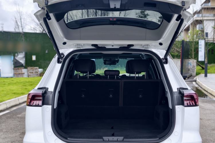 Used Chery Tiggo 8 PRO 2024 Champion Edition 390T Two-Wheel Drive Peak Version 5 Seats Trunk