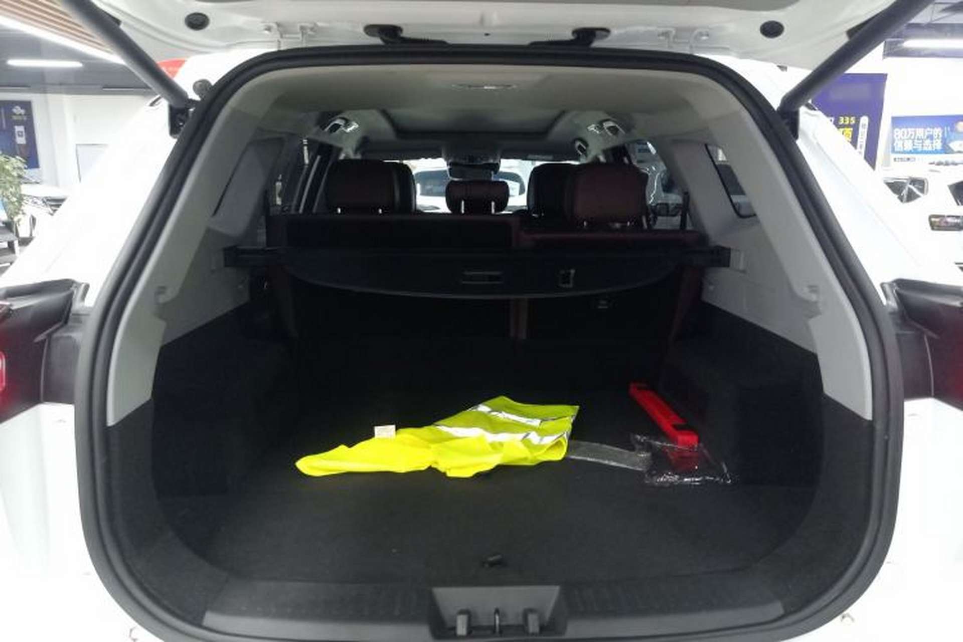 Used Chery Tiggo 8 PRO 2024 Champion Edition 390T Two-Wheel Drive Peak Version 5 Seats Trunk