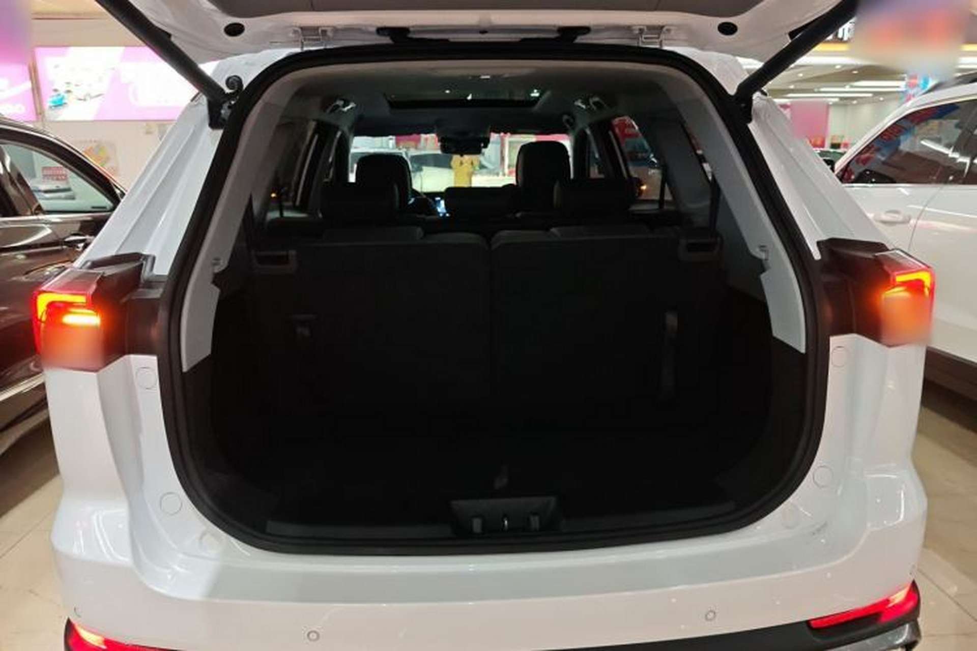 Used Chery Tiggo 8 PRO 2024 Champion Edition 290T Two-Wheel Drive Shining Version 7 Seats Trunk