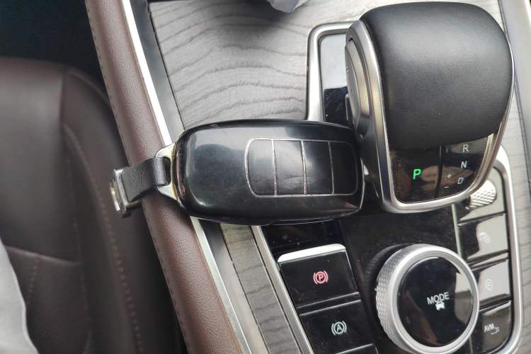 Used Chery Tiggo 8 PRO 2024 Champion Edition 390T Two-Wheel Drive Aoshi Version 5 Seats Vehicle Key