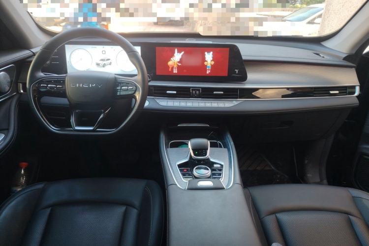 Used Chery Tiggo 8 PRO 2025 290T Two-Wheel-Drive Luxury Edition Center Console