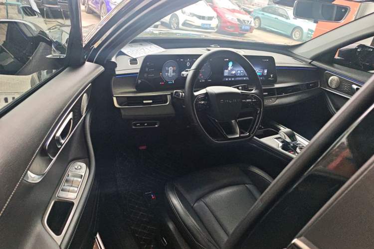 Used Chery Tiggo 8 PRO 2025 290T Two-Wheel-Drive Luxury Edition Driver Seat