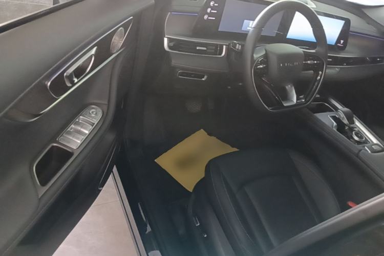 Used Chery Tiggo 8 PRO 2025 290T Two-Wheel-Drive Luxury Edition Driver Seat