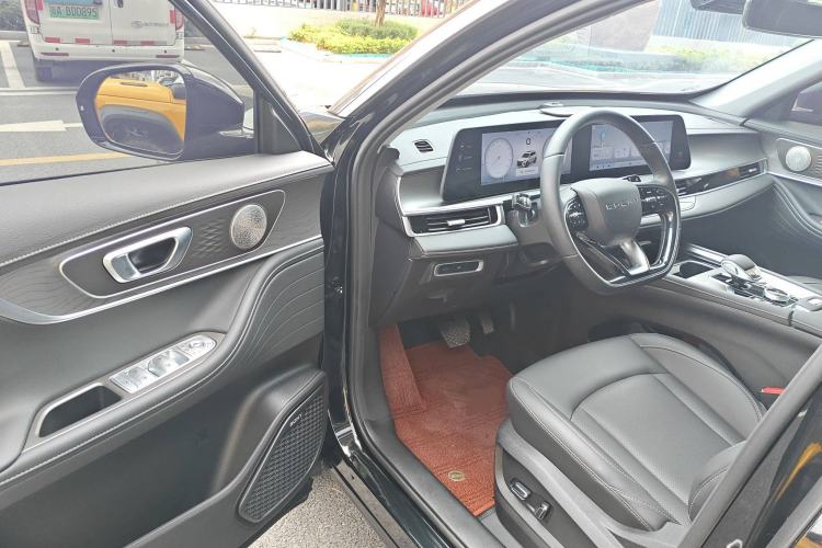 Used Chery Tiggo 8 PRO 2025 290T Two-Wheel-Drive Luxury Edition Driver Seat
