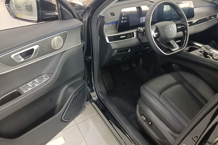 Used Chery Tiggo 8 PRO 2025 290T Two-Wheel-Drive Luxury Edition Driver Seat