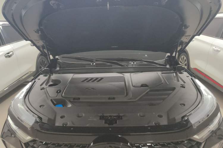 Used Chery Tiggo 8 PRO 2025 290T Two-Wheel-Drive Luxury Edition Engine Bay