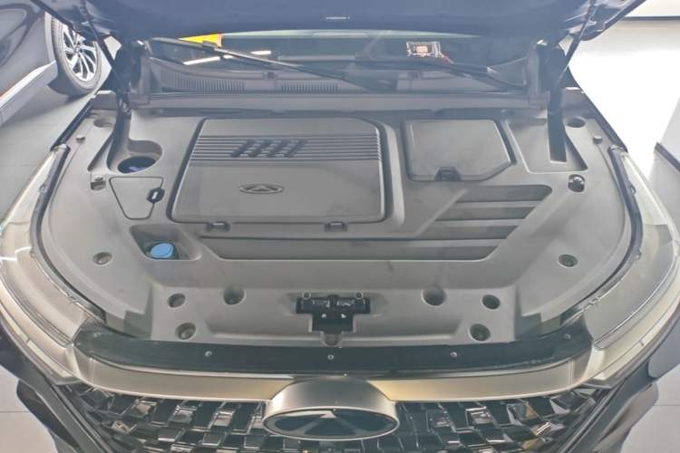 Used Chery Tiggo 8 PRO 2025 290T Two-Wheel-Drive Luxury Edition Engine Bay