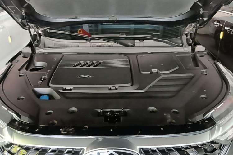 Used Chery Tiggo 8 PRO 2025 290T Two-Wheel-Drive Luxury Edition Engine Bay