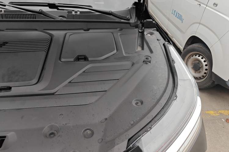 Used Chery Tiggo 8 PRO 2025 290T Two-Wheel-Drive Luxury Edition Engine Bay Left