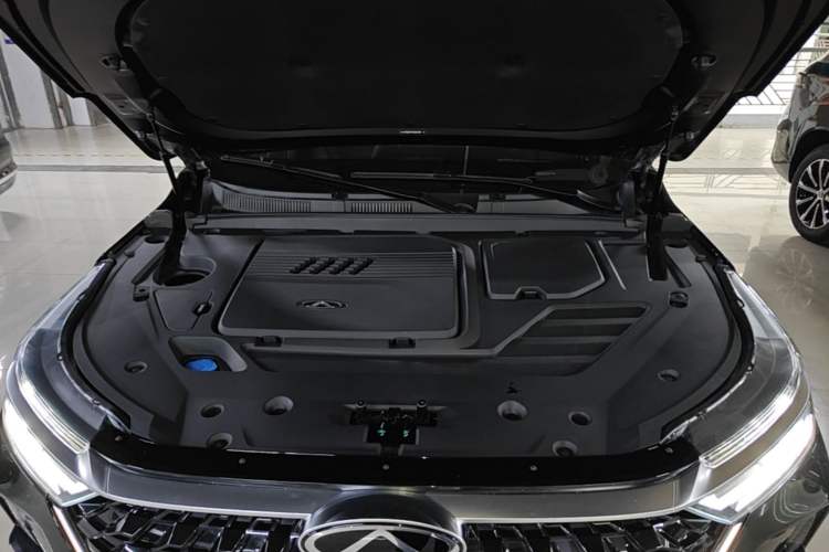 Used Chery Tiggo 8 PRO 2025 290T Two-Wheel-Drive Luxury Edition Engine Bay