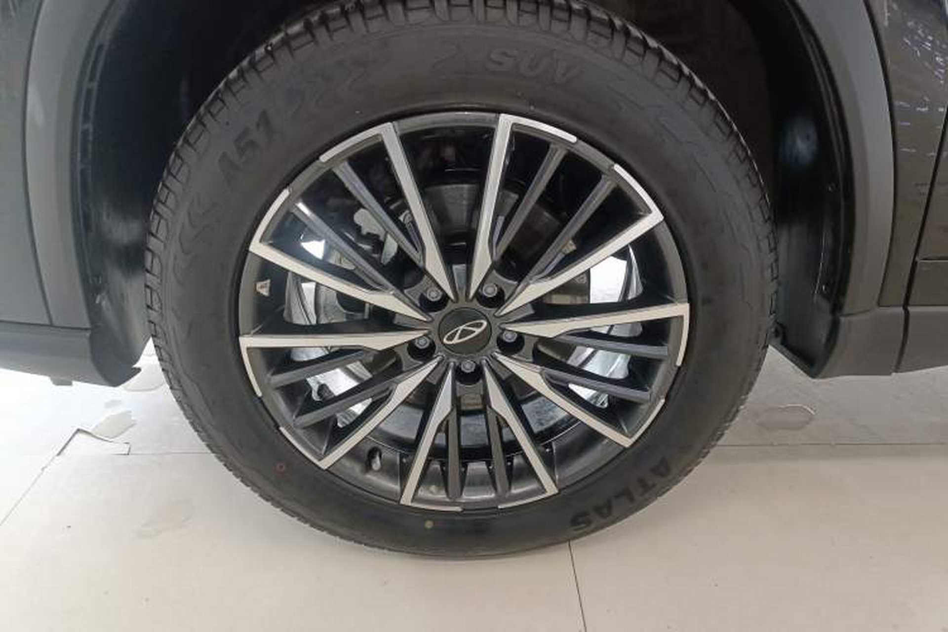 Used Chery Tiggo 8 PRO 2025 290T Two-Wheel-Drive Luxury Edition Exterior 4