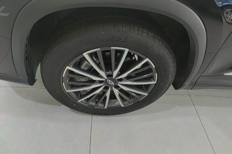 Used Chery Tiggo 8 PRO 2025 290T Two-Wheel-Drive Luxury Edition Exterior 4