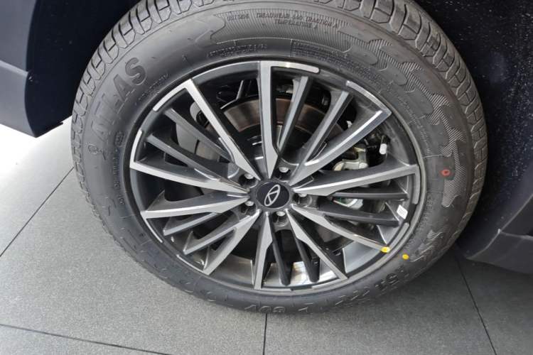 Used Chery Tiggo 8 PRO 2025 290T Two-Wheel-Drive Luxury Edition Exterior 5