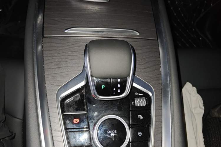 Used Chery Tiggo 8 PRO 2025 290T Two-Wheel-Drive Luxury Edition Gear Lever
