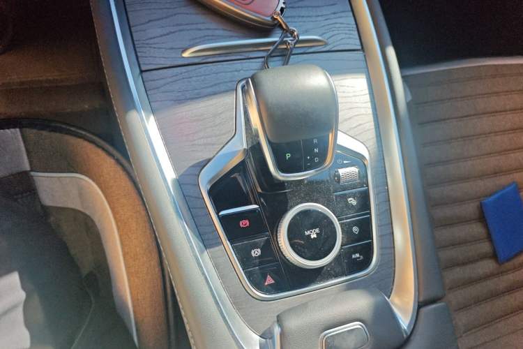 Used Chery Tiggo 8 PRO 2025 290T Two-Wheel-Drive Luxury Edition Gear Lever