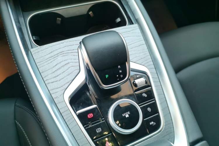 Used Chery Tiggo 8 PRO 2025 290T Two-Wheel-Drive Luxury Edition Gear Lever