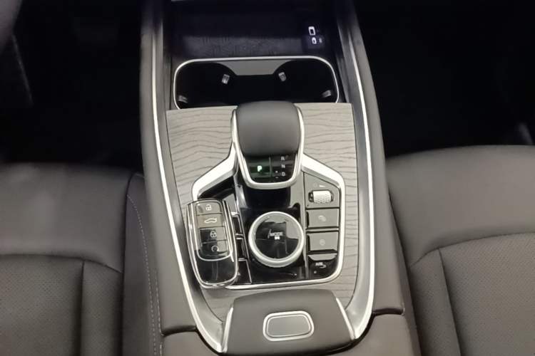 Used Chery Tiggo 8 PRO 2025 290T Two-Wheel-Drive Luxury Edition Gear Lever