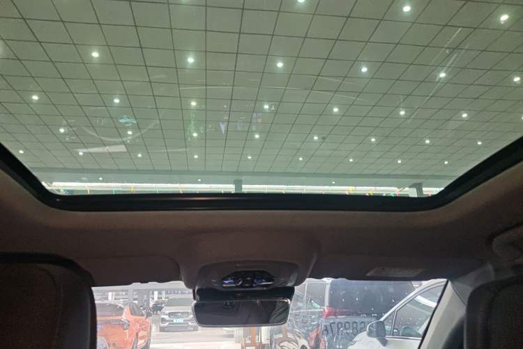 Used Chery Tiggo 8 PRO 2025 290T Two-Wheel Drive Prestige Edition Headliner