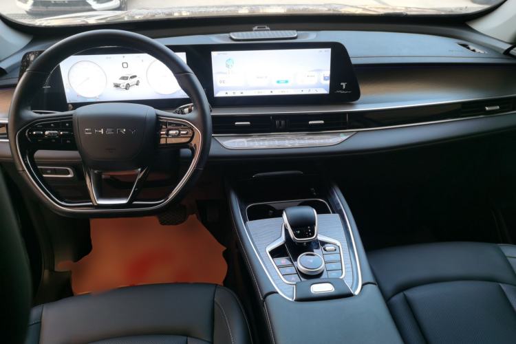 Used Chery Tiggo 8 PRO 2025 290T Two-Wheel-Drive Luxury Edition Interior 2